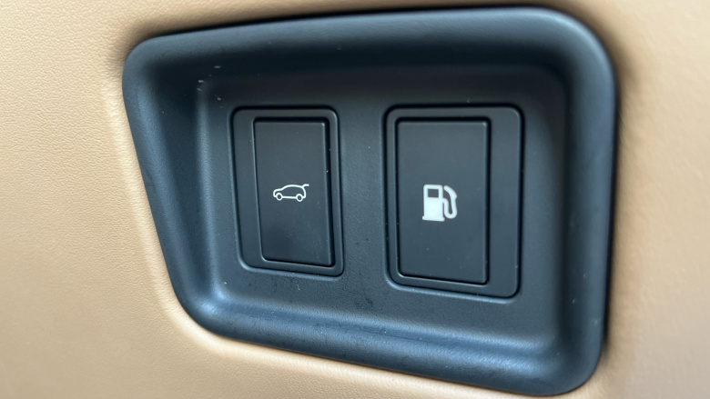 Land Rover Range Rover 3.0 P550e Autobiography 4dr Auto Estate